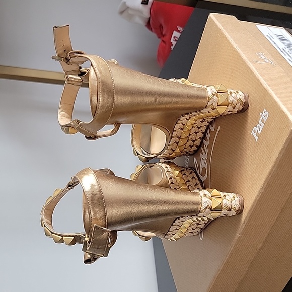 Christian Louboutin Gold Metallic Leather Cataclou Studded Wedges size 40 - Picture 3 of 7